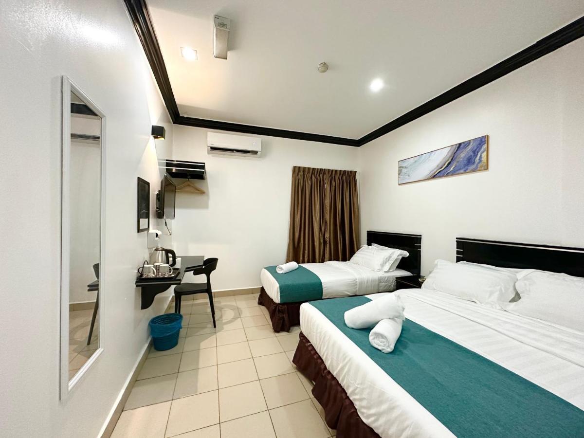 Hotel Tourist City Centre By Hotspot Essential Kota Kinabalu Exterior photo