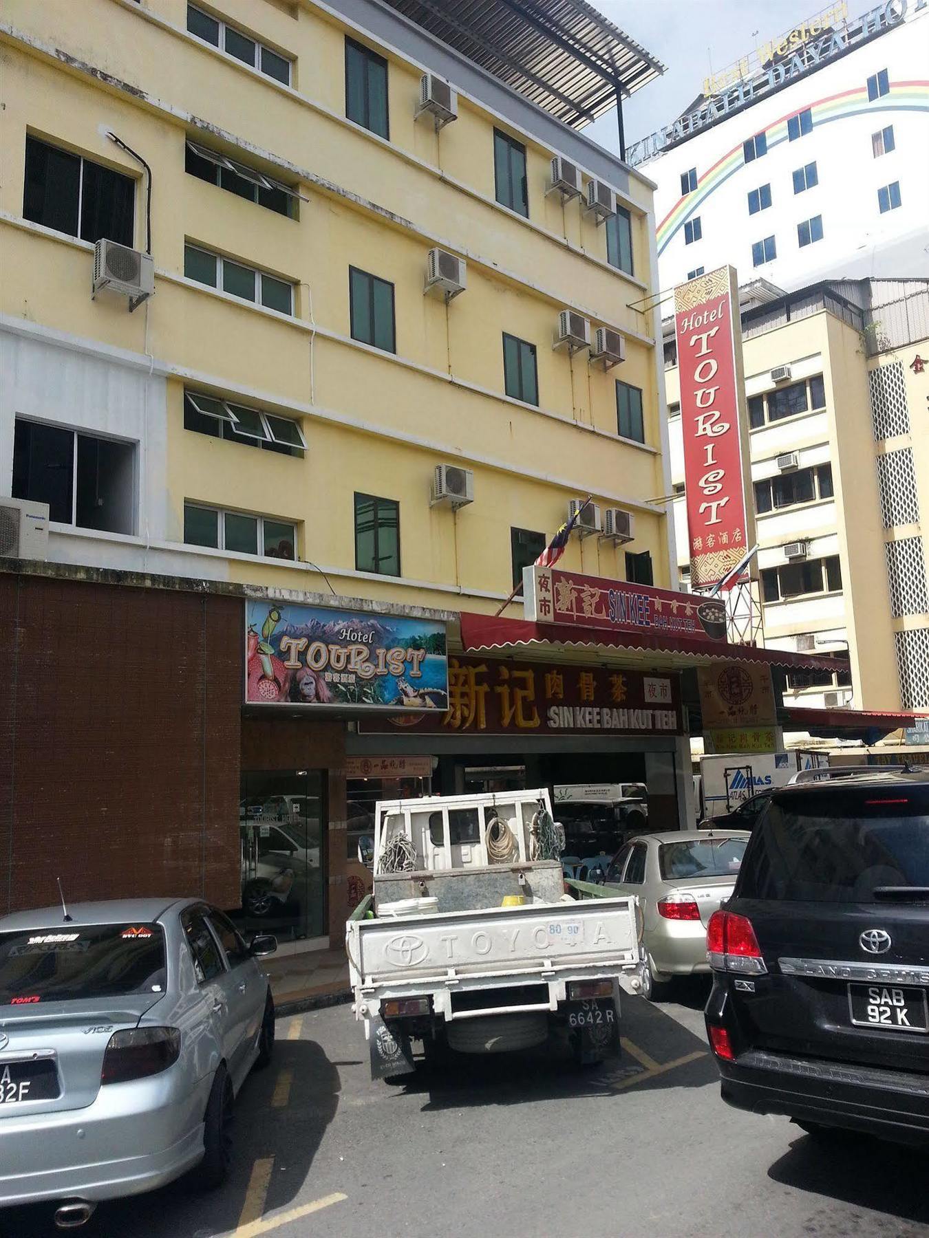 Hotel Tourist City Centre By Hotspot Essential Kota Kinabalu Exterior photo
