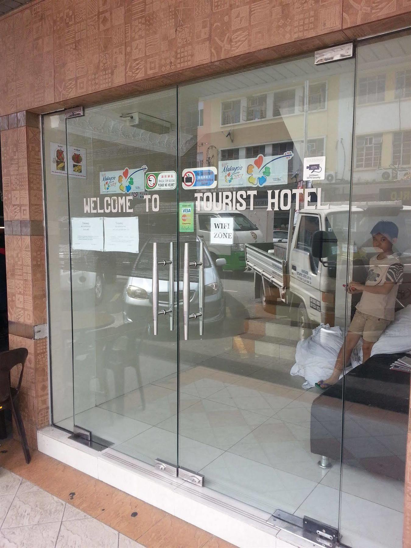Hotel Tourist City Centre By Hotspot Essential Kota Kinabalu Exterior photo